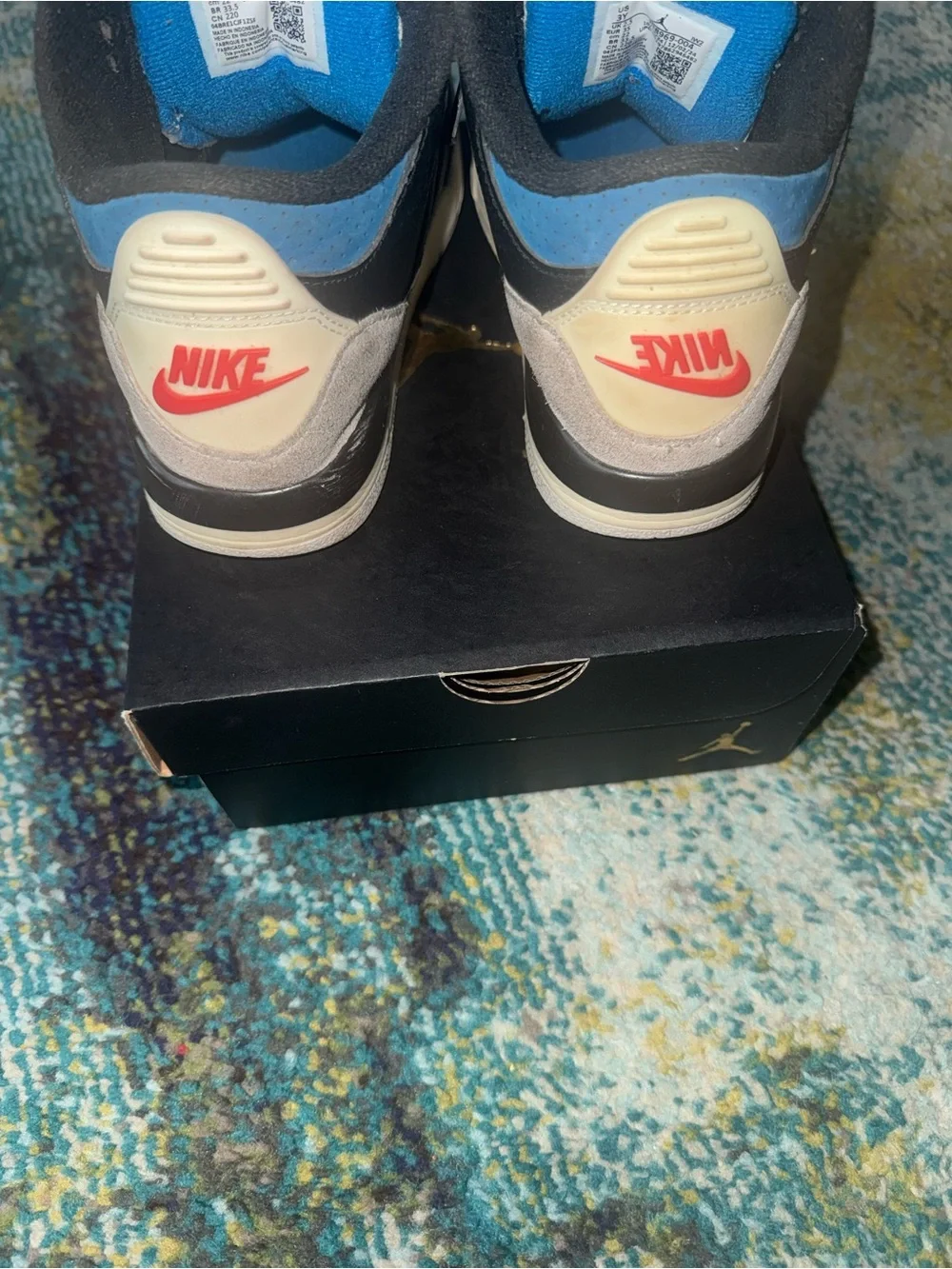 Jordan retro 3Y Black GREY BLUE rare air used  White Jordan Retro Style Sneakers